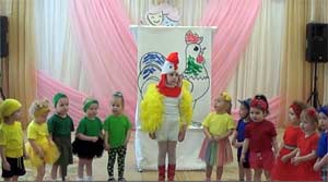 Сценарий инсценировка для детей 2-3 лет «ПЕТУХ И КРАСКИ»