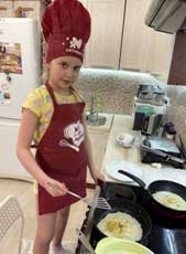 Совместная работа детей с родителями на тему: «Широкая масленица».