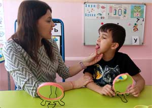 Создание и обеспечение функционирования консультационных центров для родителей на базе дошкольного учреждения.