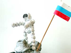 Конспект мастер-класса для родителей и детей по художественнно-эстетическому развитию в средней группе, посвященный дню Космонавтики «Космонавт и спутник»