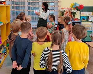Как помочь ребёнку не владеющему русским языком?