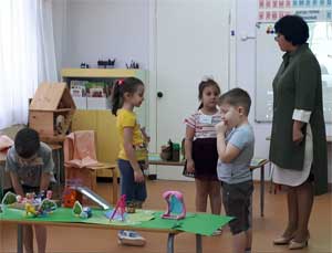 Театрализованная деятельность с детьми старшего дошкольного возраста «Приключение Карамельки и её друзей» (по мотивам русской народной сказки «Гуси – Лебеди»)
